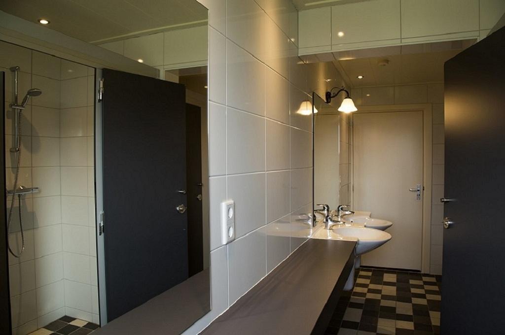 Herkenhoek 5 Bedroom Apartment Heeswijk-Dinther Экстерьер фото